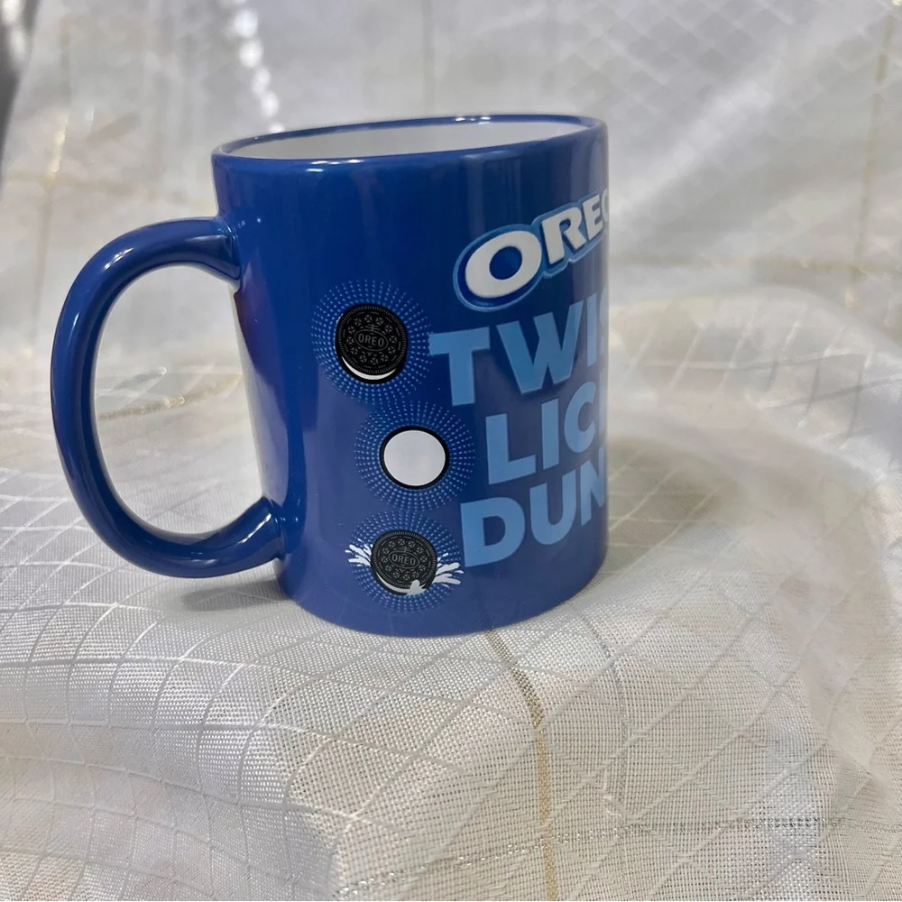 2 NEW Blue Oreo Coffee Mugs